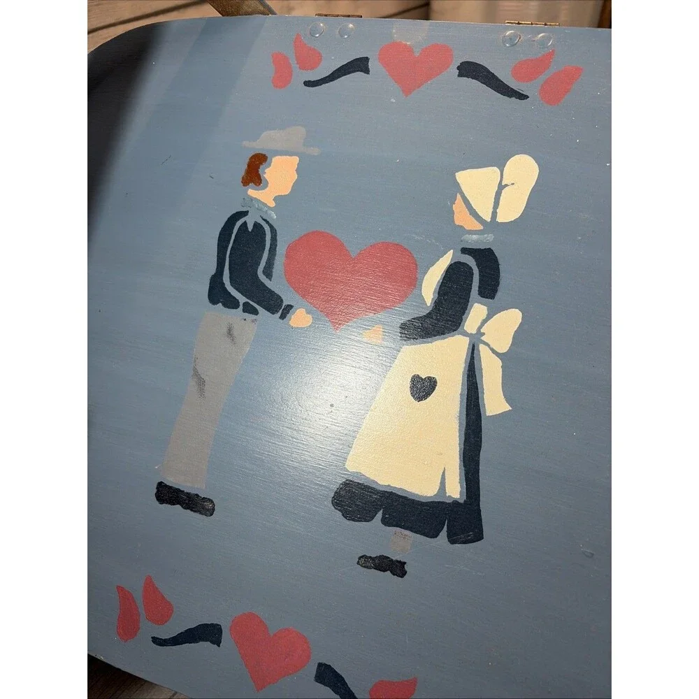 VTG Hand Painted Picnic Basket Wooden  Heart Amish Farmhouse